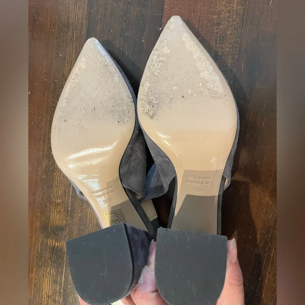 Barney’s New York Vero Cuoio Gray Pumps - Picture 4 of 5